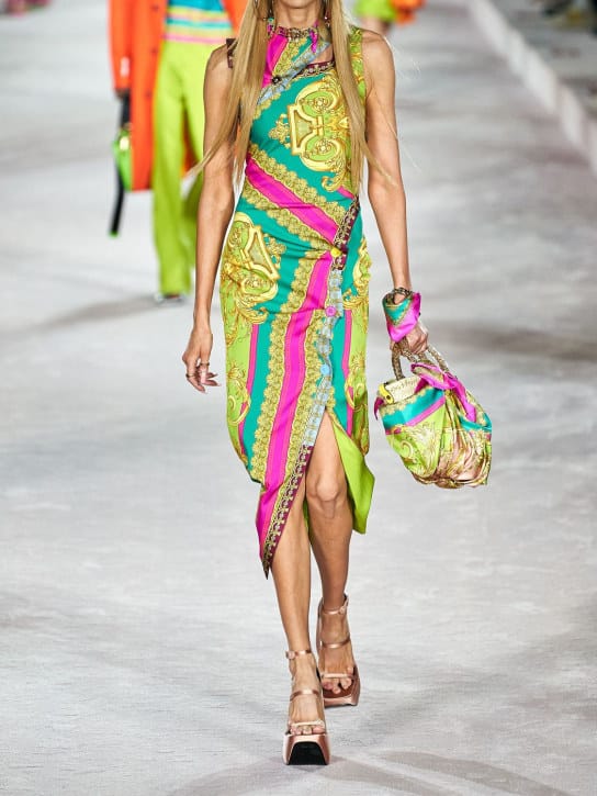 Versace - 160毫米绸缎坡跟凉鞋