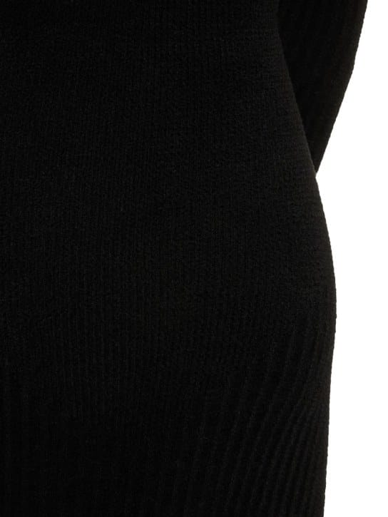 Andreadamo: Ribbed knit cut-out midi dress