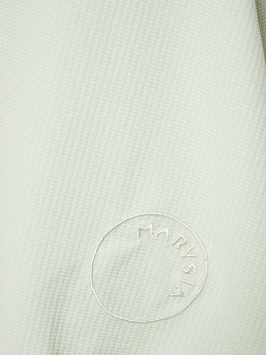 Marysia: Vestido corto acampanado con festones