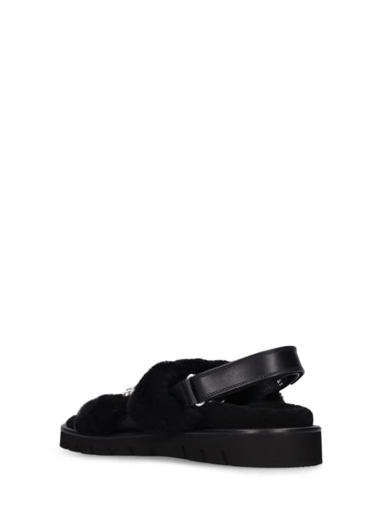 Roger Vivier: 10毫米VIiv Winter人造钻石&皮草凉鞋