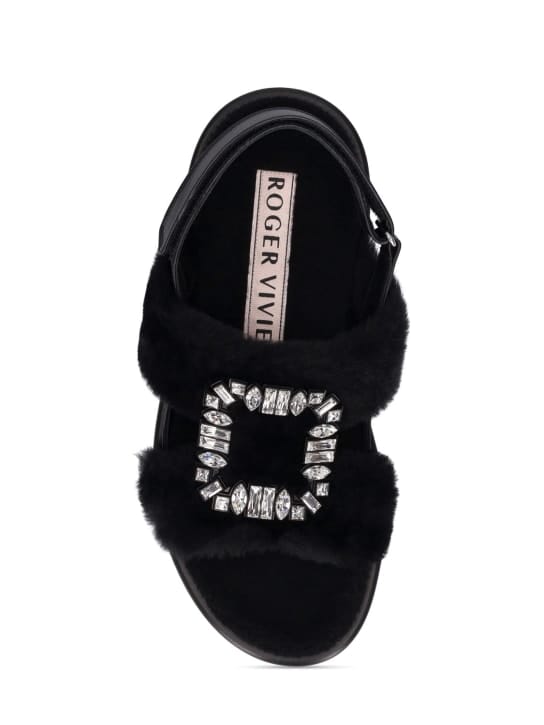Roger Vivier: 10毫米VIiv Winter人造钻石&皮草凉鞋