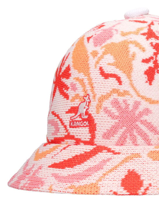 Kangol: 花朵图案休闲渔夫帽