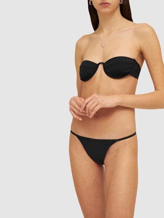 Tropic Of C: Bikini a fascia con chiusura centrale