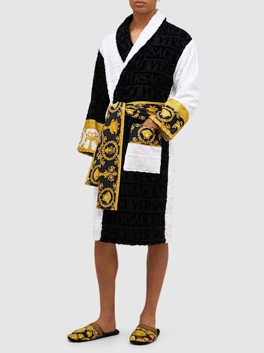 Versace: Medusa amplified拖鞋