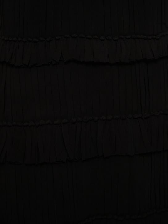 Interior: Minikleid aus Seide mit Rüschen