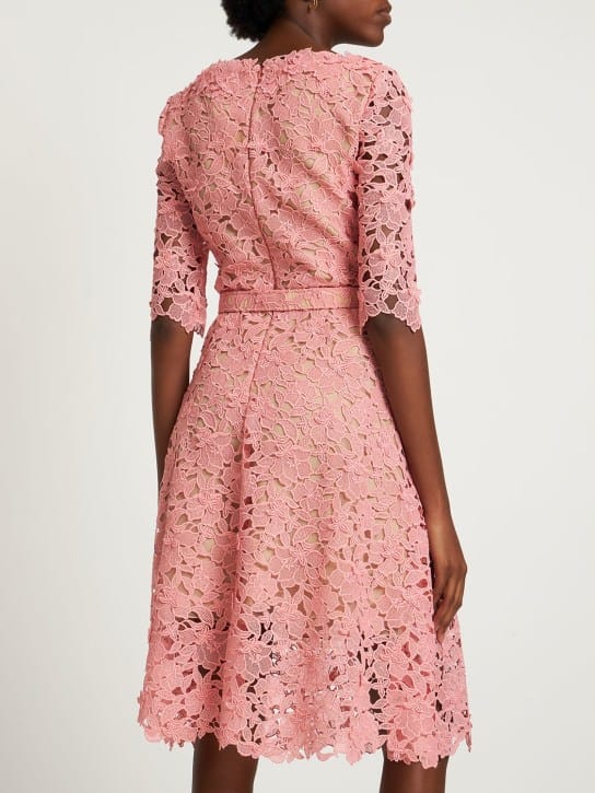 Oscar De La Renta: Vestido midi de encaje con cinturón