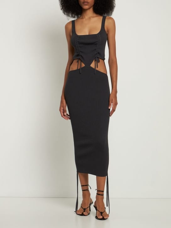 Cannari Concept: Vestido midi acanalado con aberturas