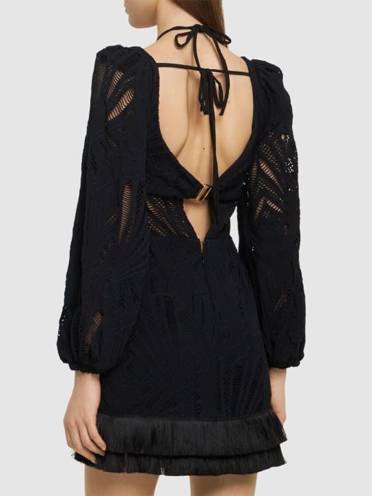 Patbo: Abito corto con frange e cut-out