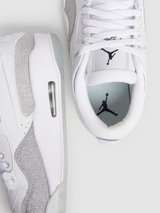 Jordan: Air Jordan 4 RM运动鞋