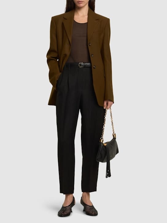 Brunello Cucinelli: 光滑亚麻混纺斜纹短款裤子