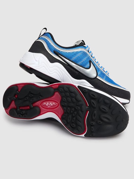 Nike: Low-top sneakers with chunky sole