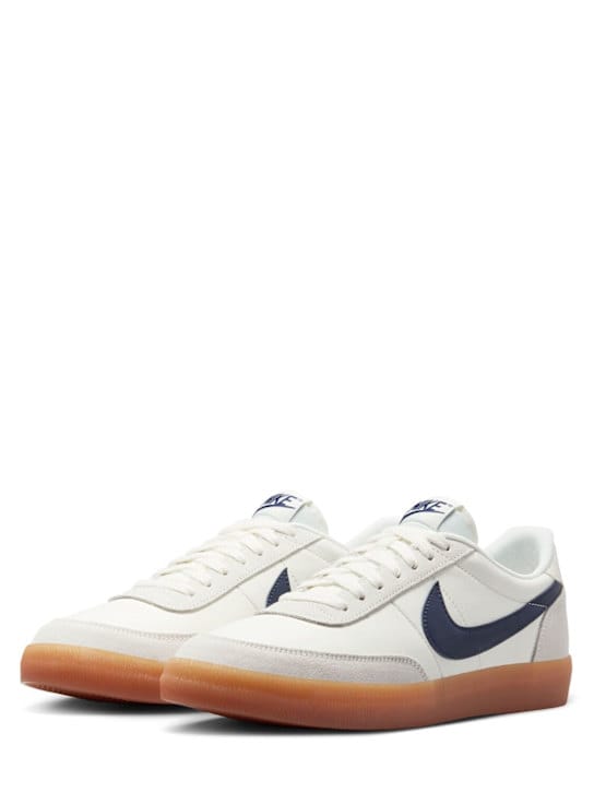 Nike: Low-top sneakers with flat sole