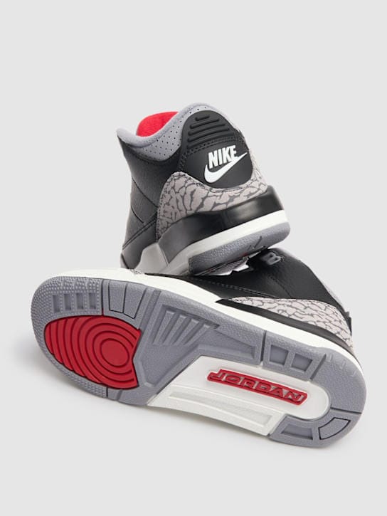 Jordan: Jordan 3 Retro运动鞋