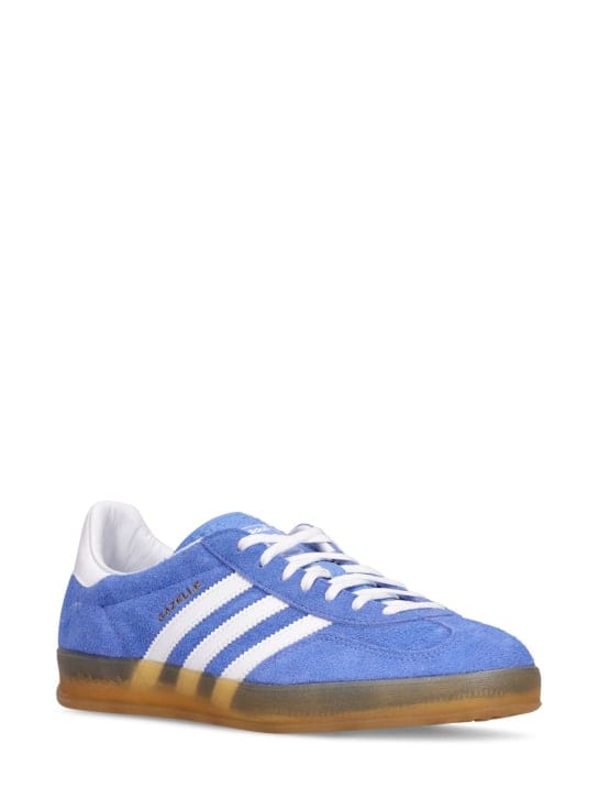 adidas Originals: 小鹿室内运动鞋