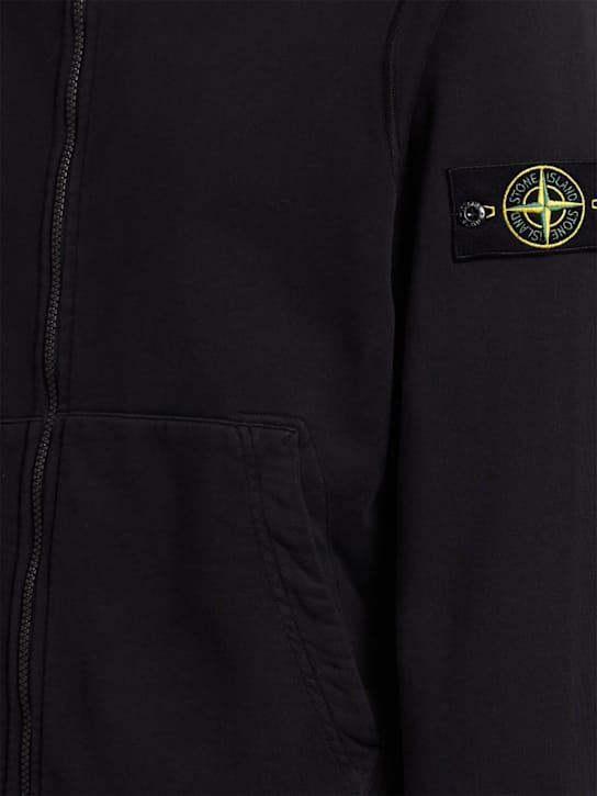 Stone Island: 带拉链和高领的背心