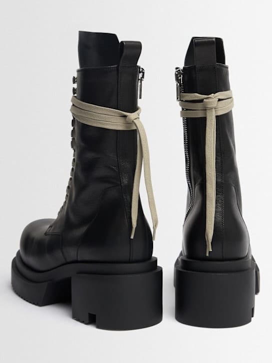 Rick Owens: 带鞋带的战斗靴