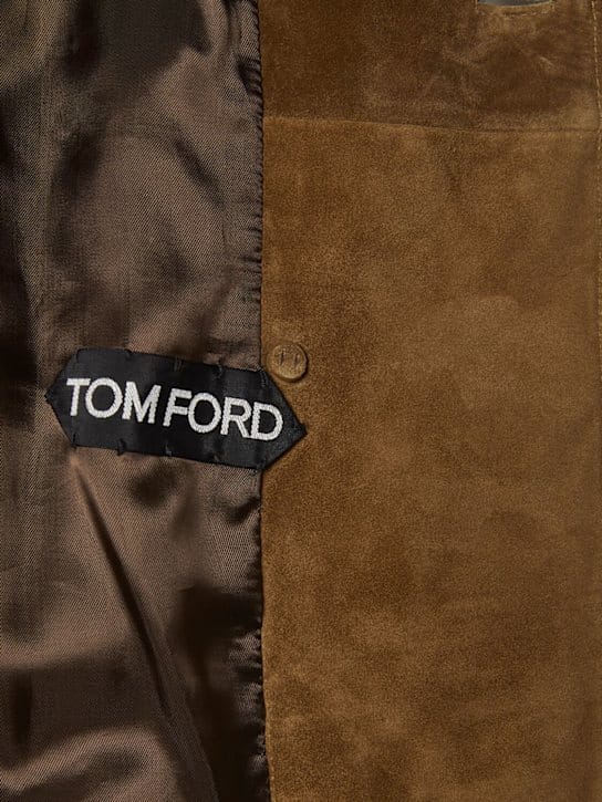 Tom Ford: 带腰带的双排扣短夹克