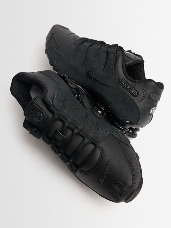Nike: Low-top sneakers with chunky sole