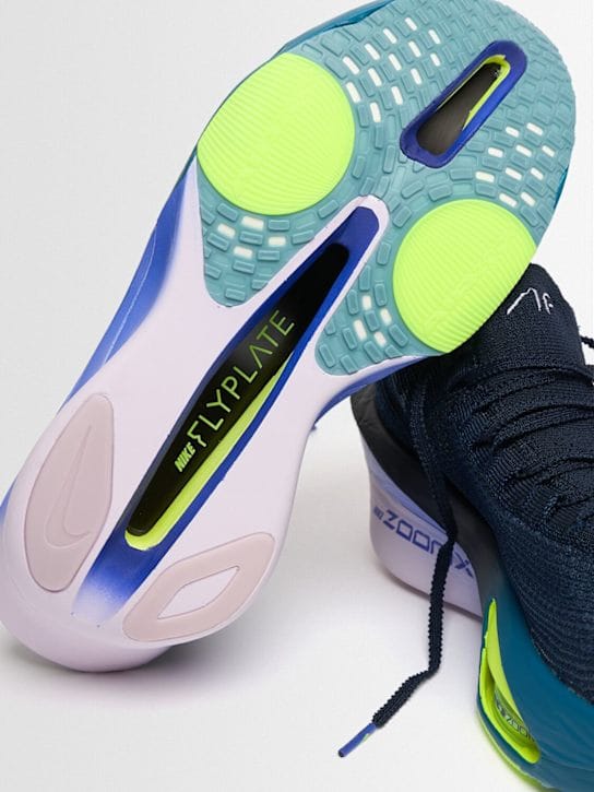Nike: Low-top sneakers with chunky sole