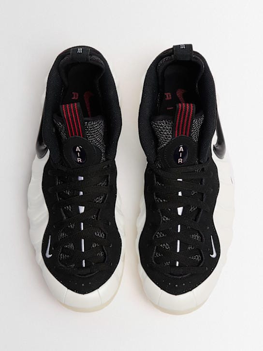 Nike: High-top sneakers with chunky sole