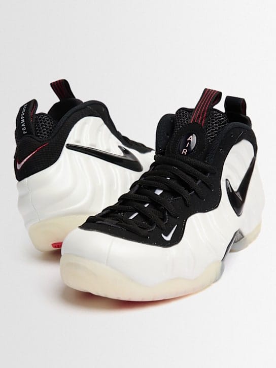 Nike: High-top sneakers with chunky sole