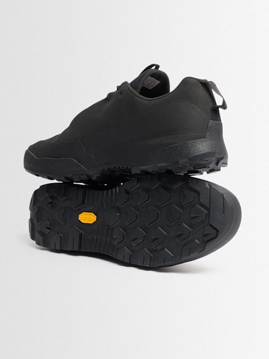 Arc'teryx: KONSEAL运动鞋