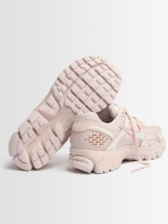 Nike: Nike Zoom Vomero 5 Sneakers
