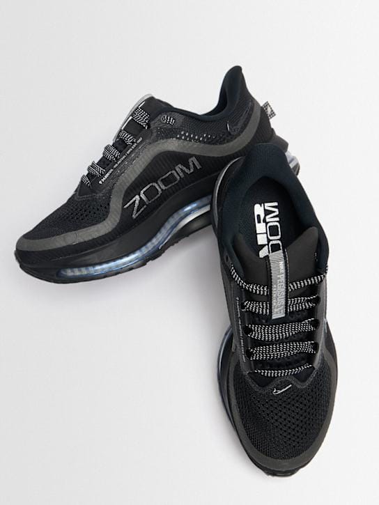 Nike: 飞马高端运动鞋