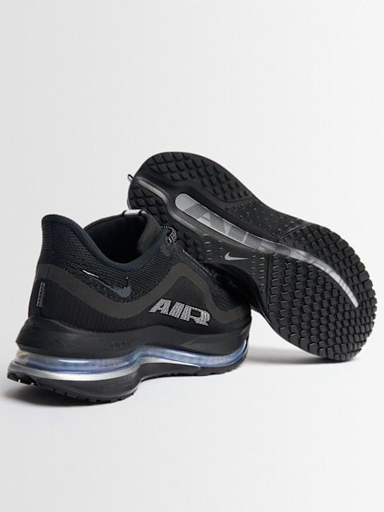 Nike: 飞马高端运动鞋