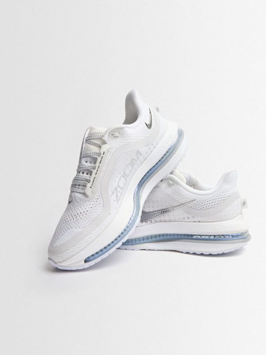 Nike: Pegasus Premium Sneakers