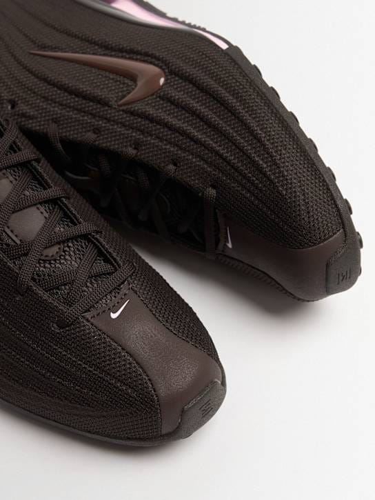 Nike: Shox Z Sneakers