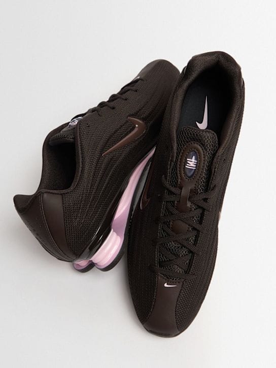Nike: Shox Z Sneakers