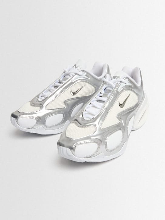 Nike: Air Max Muse Sneakers