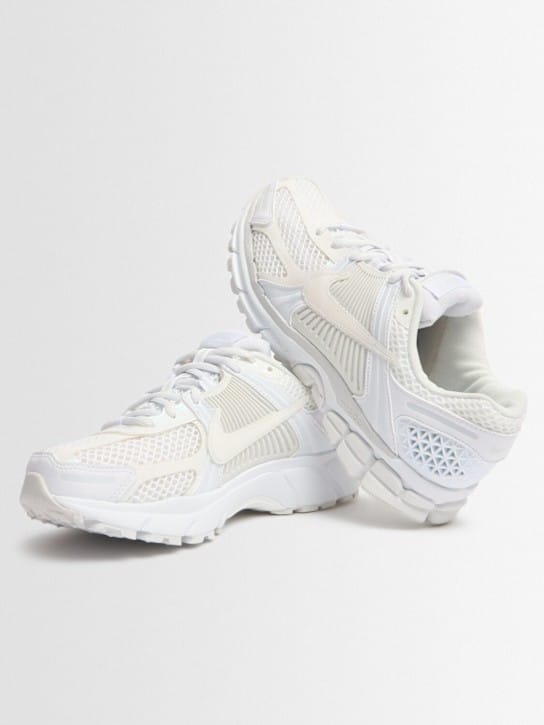 Nike: Nike Zoom Vomero 5 SE Sneakers