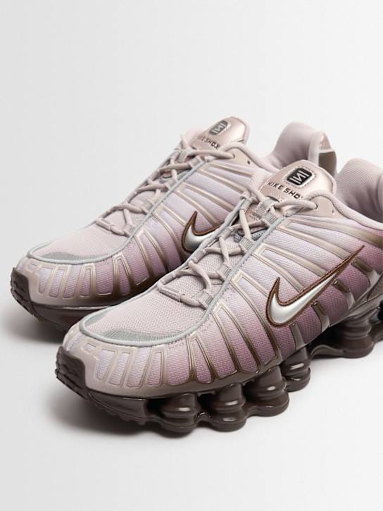 Nike: Shox TL Sneakers