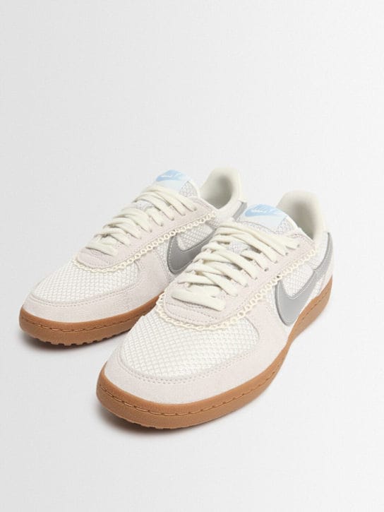 Nike: 场地将军运动鞋