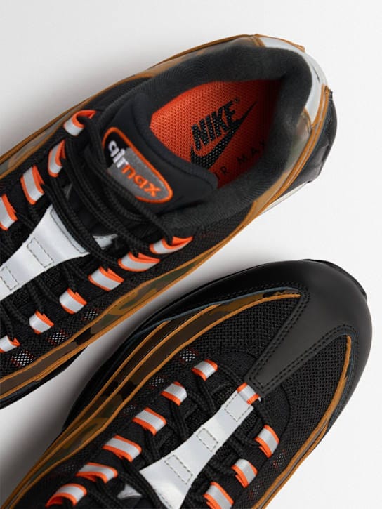 Nike: Air Max 95 OG 鞋