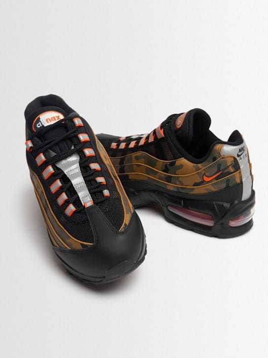 Nike: 低帮厚底运动鞋