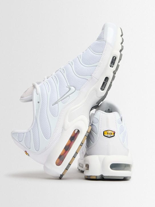Nike: Low-top sneakers with chunky sole