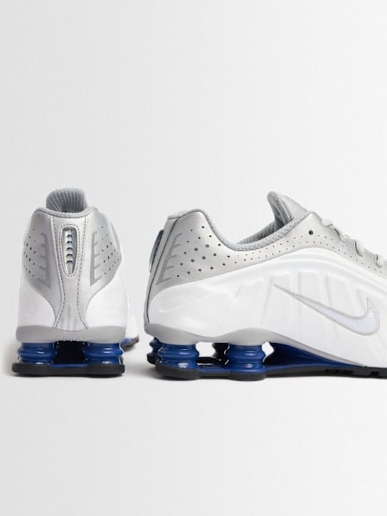 Nike: Low-top sneakers with chunky sole