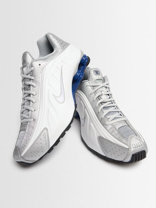 Nike - Low-top sneakers with chunky sole