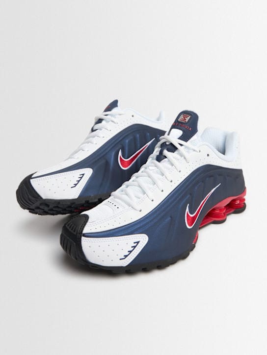 Nike: Low-top sneakers with chunky sole