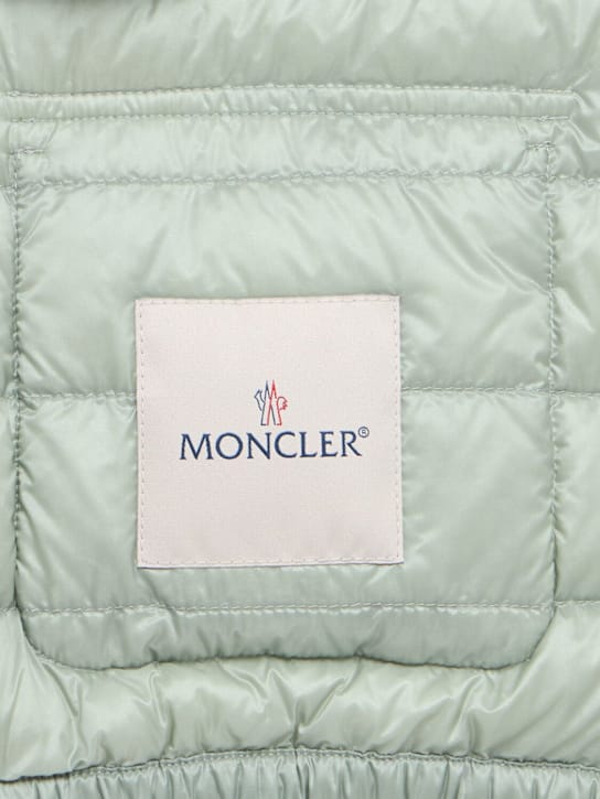 Moncler: 带领的短款羽绒服