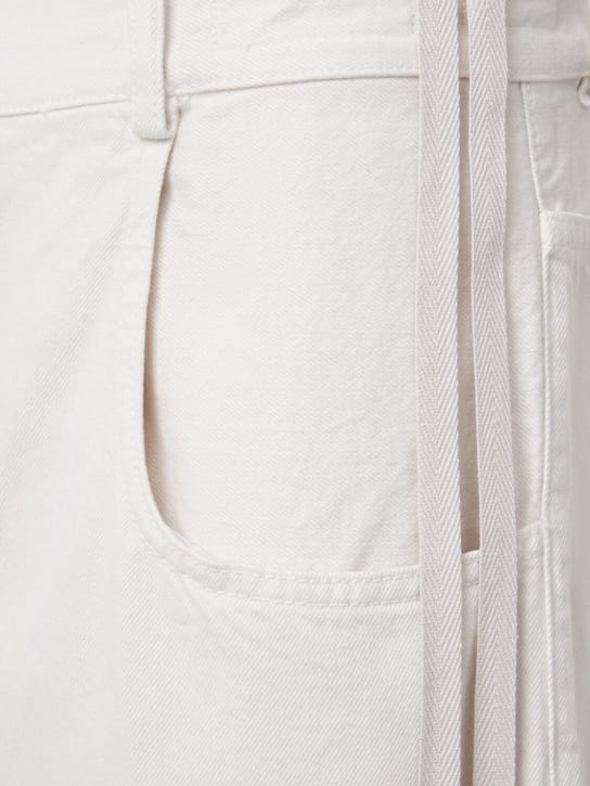 Ann Demeulemeester: 高腰宽腿牛仔裤