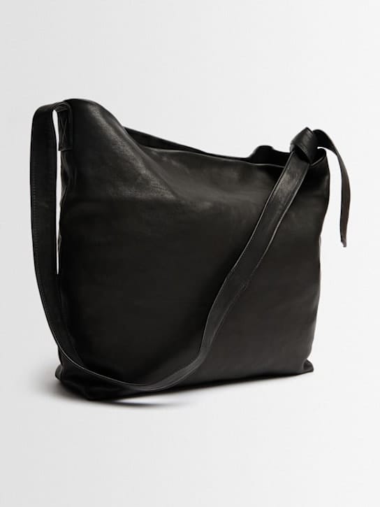 Ann Demeulemeester - 柔软的肩背包，带有结