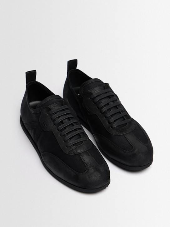 Ann Demeulemeester - 低帮运动鞋，带系带设计