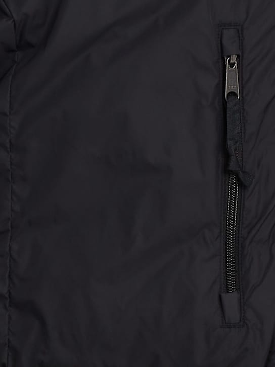 The North Face: 短款羽绒夹克，带拉链