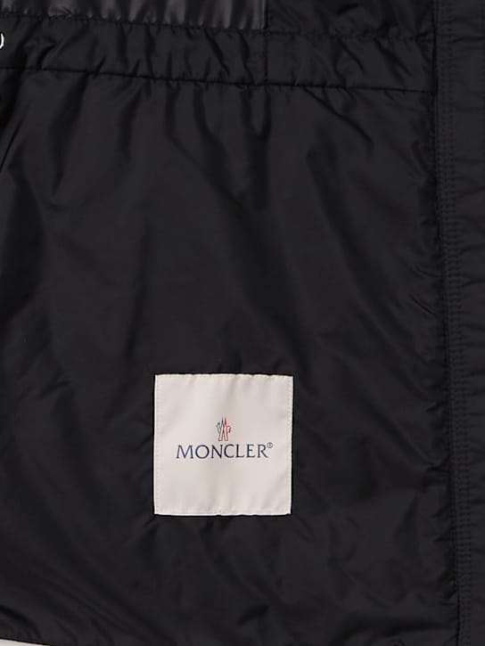 Moncler: Wete 带帽尼龙派克外套