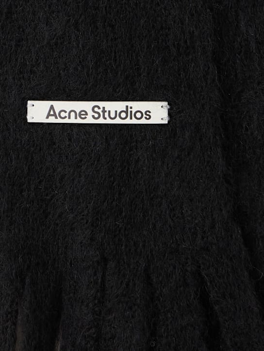 Acne Studios - 矩形围巾，带细节