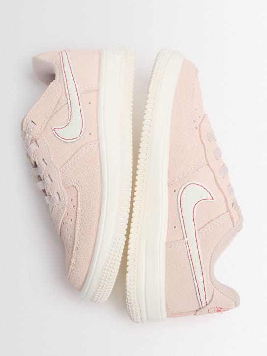 Nike: Force 1 Low LV8 EasyOn 运动鞋